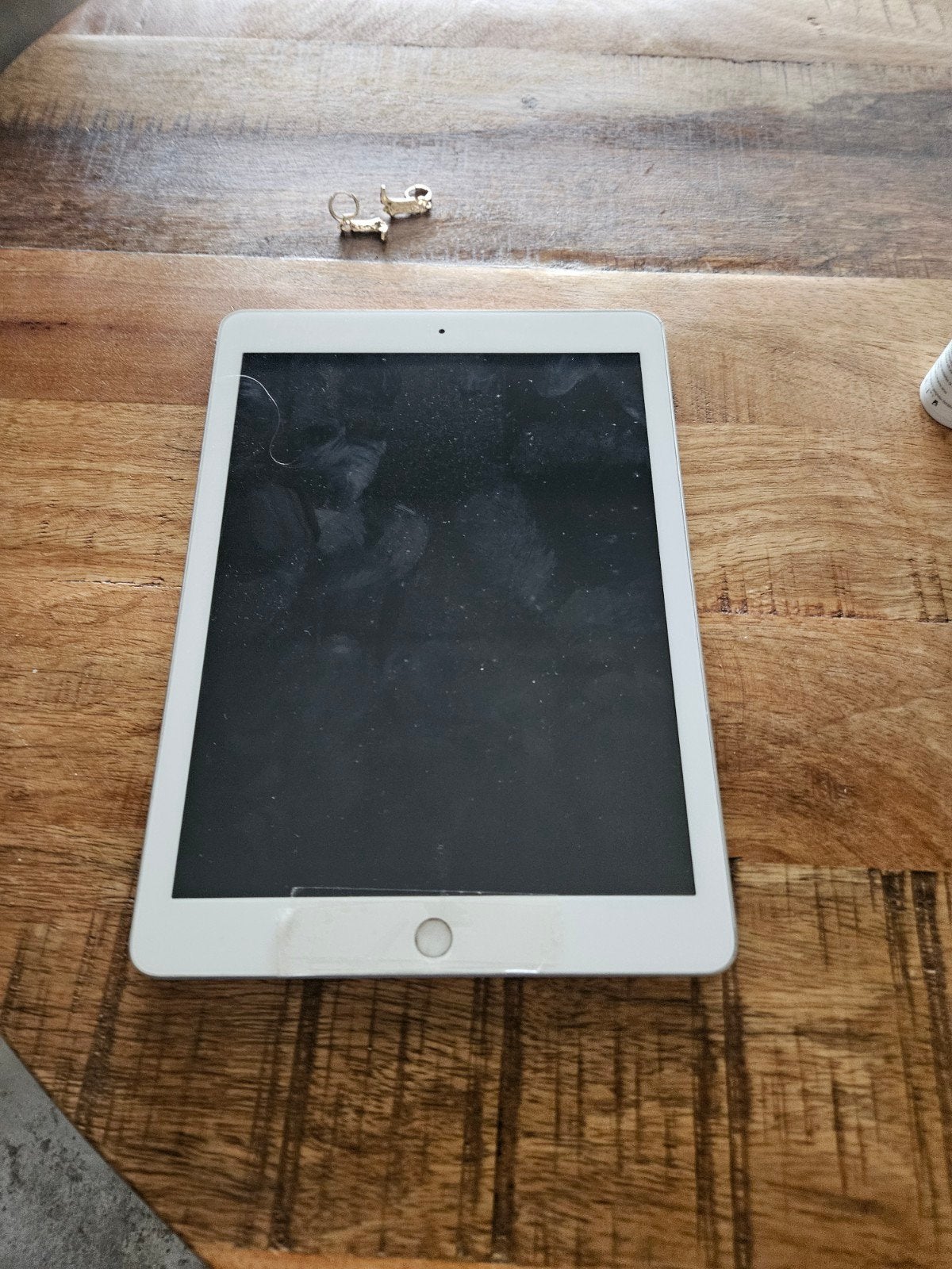 Defecte iPad voor onderdelen 6e generatie - ideaal voor repa, Computers en Software, Apple iPads, 10 inch, 32 GB, Apple iPad, Ophalen of Verzenden
