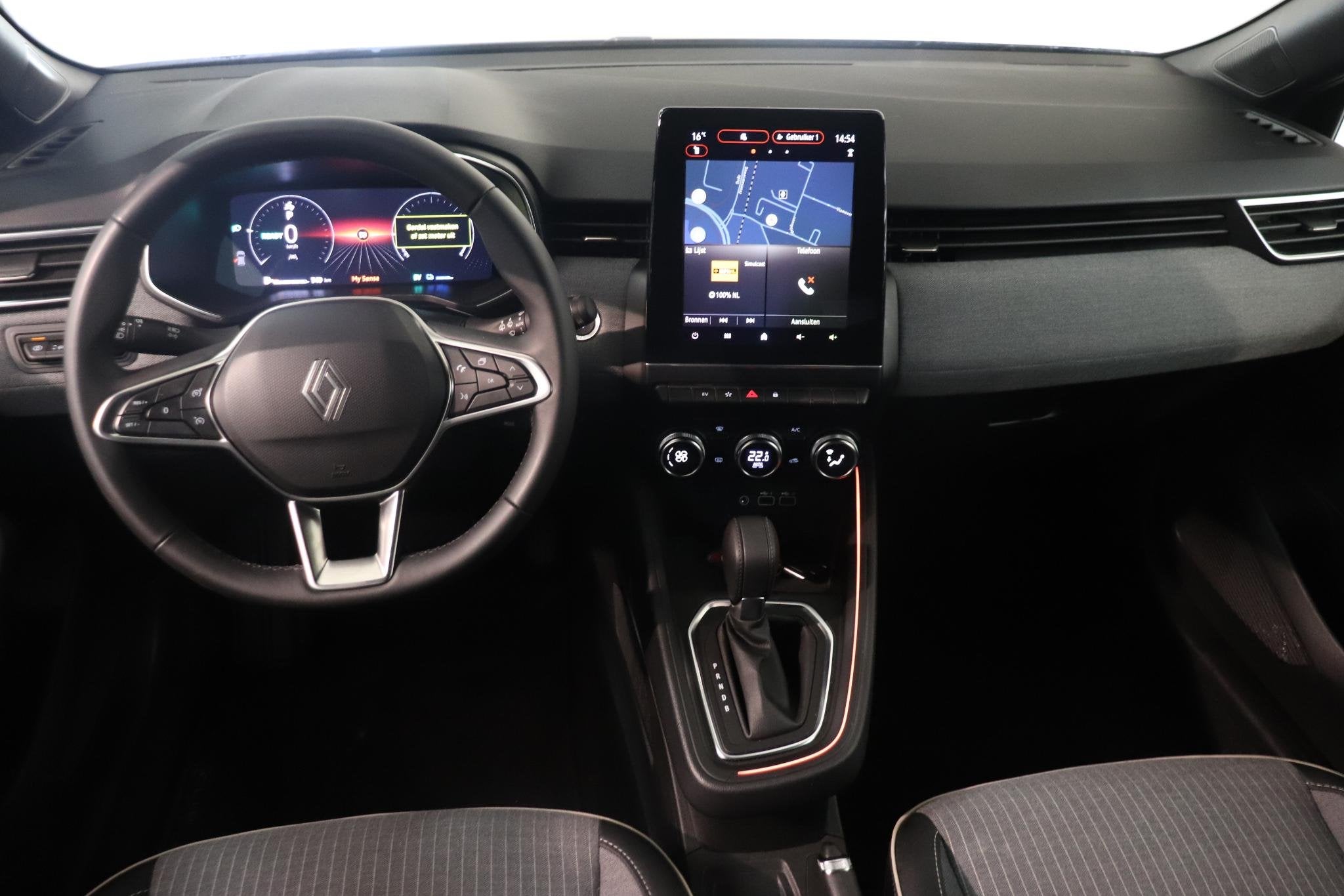 Renault Clio 1.6 E-Tech Full Hybrid 145 techno | Navigatie |, Gebruikt, Met garantie (alle), Leder en Stof, Zwart