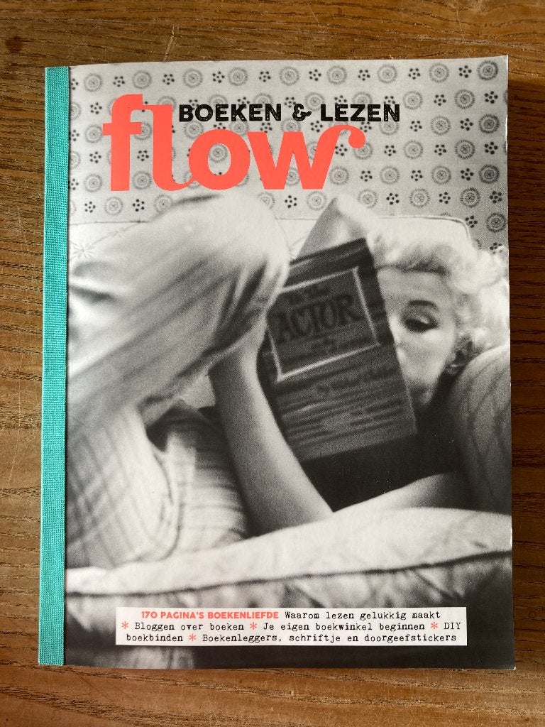 Flow Magazine special - Flow boeken & lezen - 2017 zgan, Ophalen of Verzenden, Zo goed als nieuw, Damesbladen
