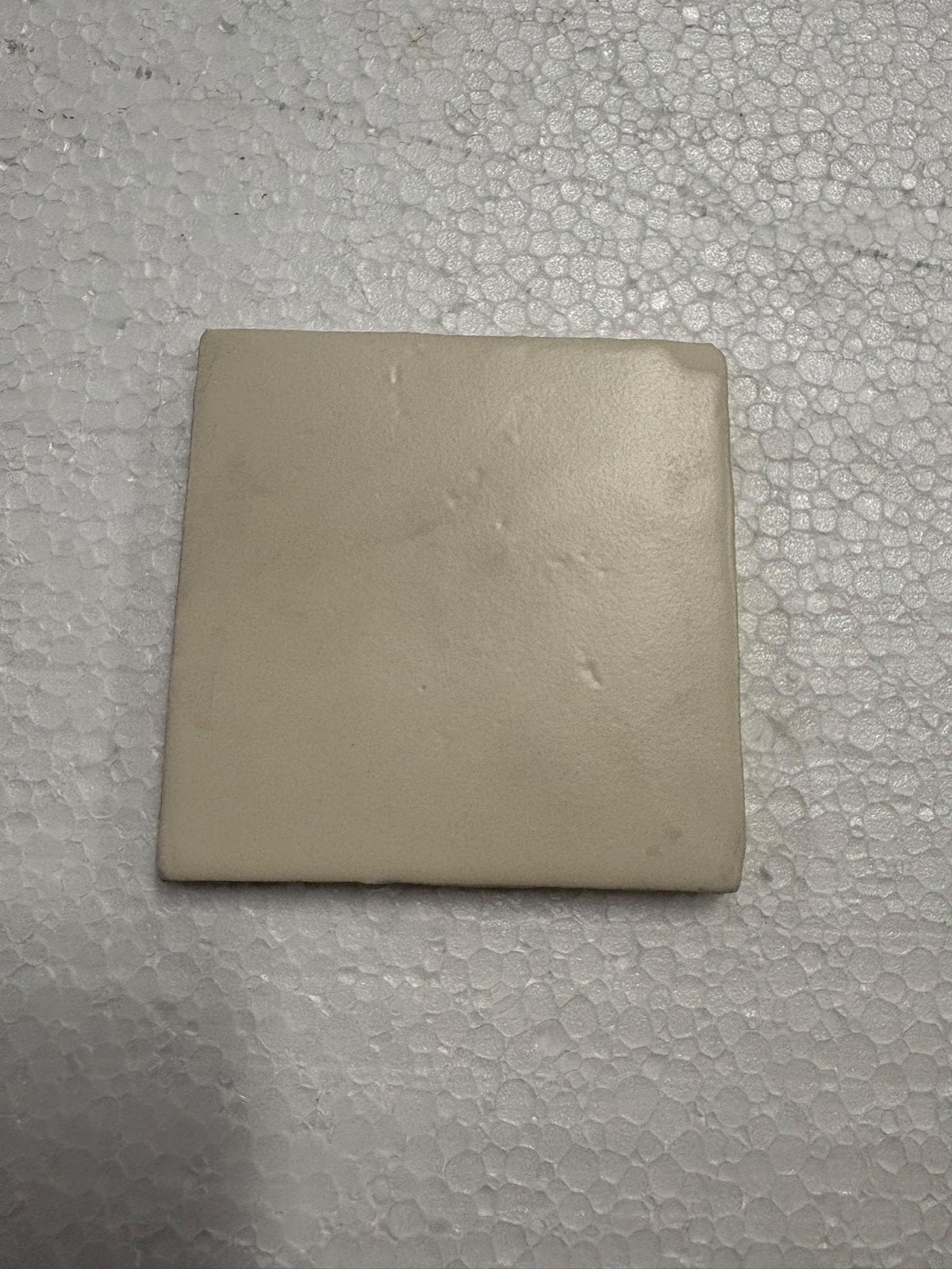 Tegel mat wit 10x10cm, Ophalen