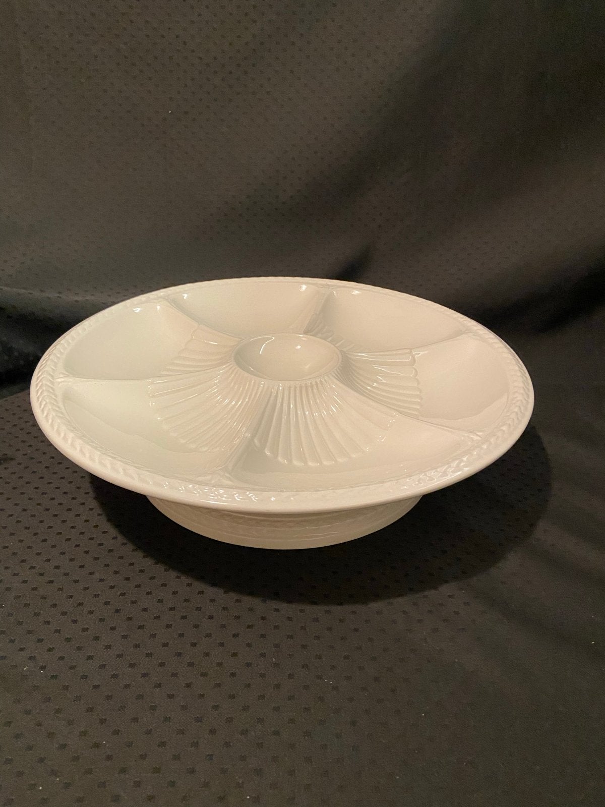 Wedgwood Queens Ware Edme Serveerschaal met 6 vakken, Huis en Inrichting, Keuken | Servies, Klassiek, Ophalen of Verzenden, Schaal of Schalen