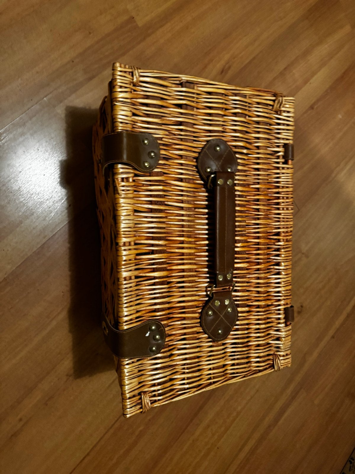 Nieuwe picknickmand met servies en bestek, Ophalen, Nieuw