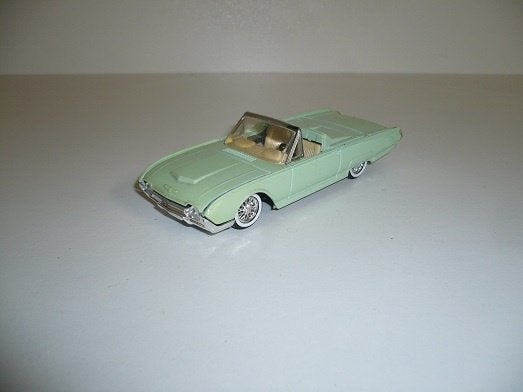 Ford Thunderbird 1961, Ophalen of Verzenden, Nieuw, Auto, Solido