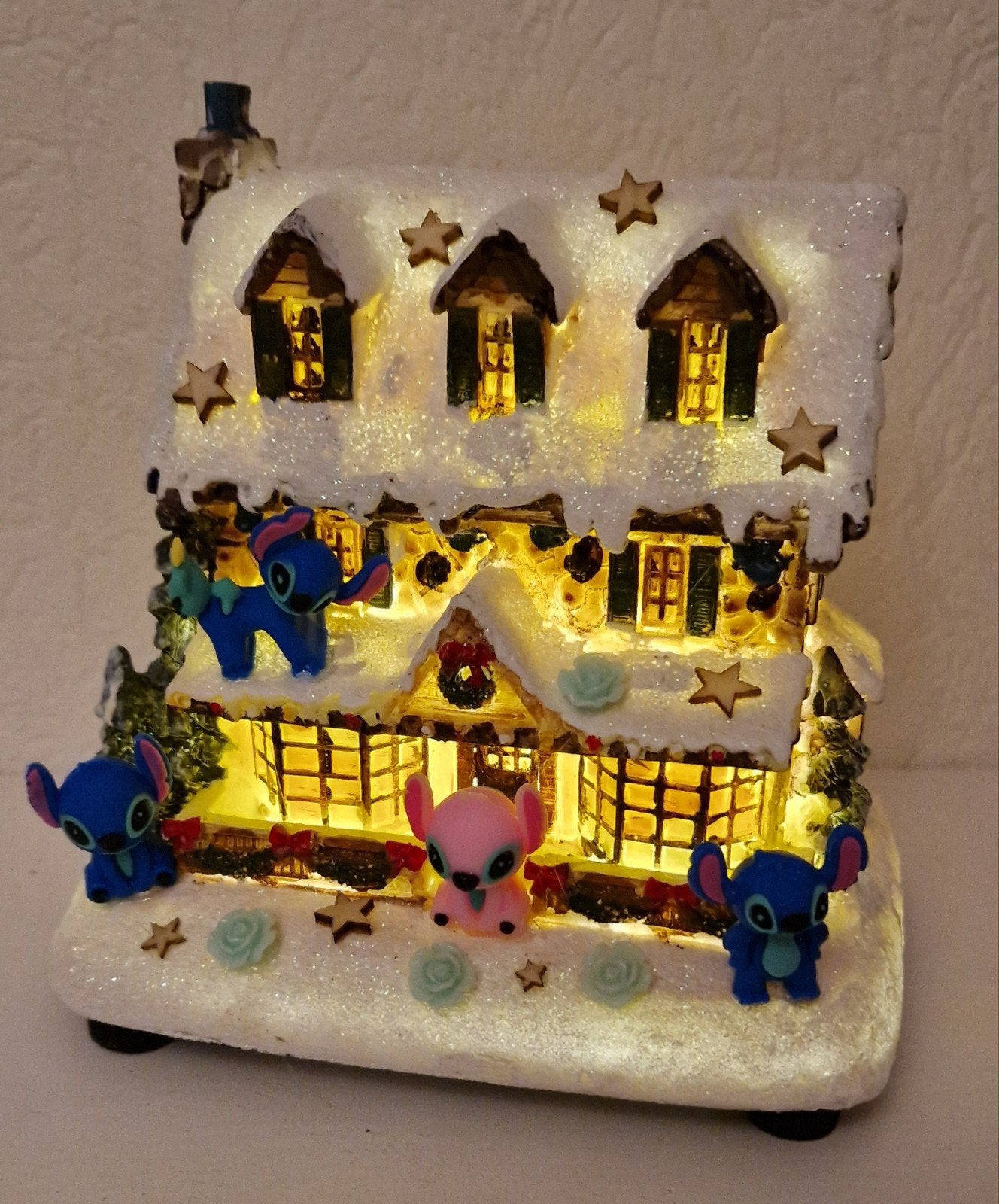 Leuk kerstdorp met stitch, Ophalen of Verzenden