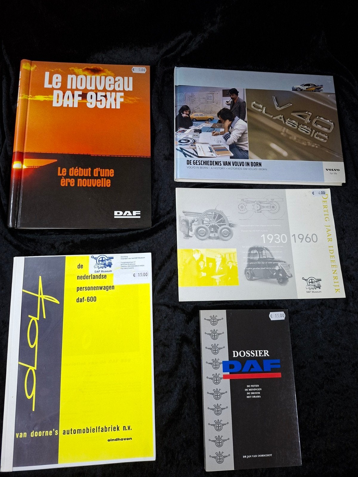 Boeken over de geschiedenis van DAF, Ophalen of Verzenden, Gelezen, Overige merken