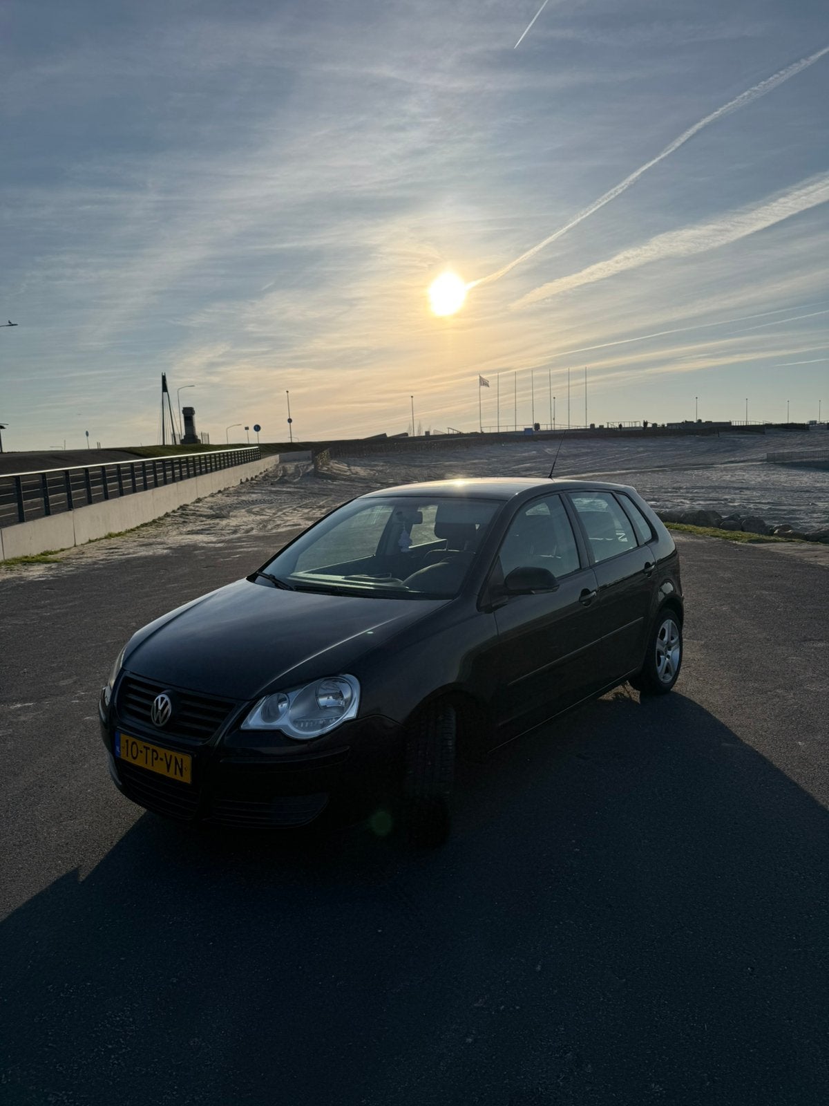 Volkswagen Polo 1.4 16V 59KW 2007 Zwart, Auto's, Volkswagen, Voorwielaandrijving, 4 cilinders, Zwart, Handgeschakeld