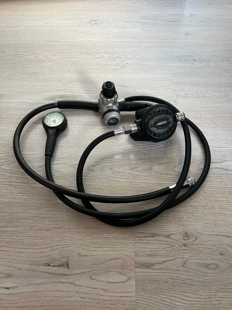 Apeks XTX100 + XTX50 tweede trap + Tusa manometer, Watersport en Boten, Ophalen of Verzenden, Gebruikt, Overige typen