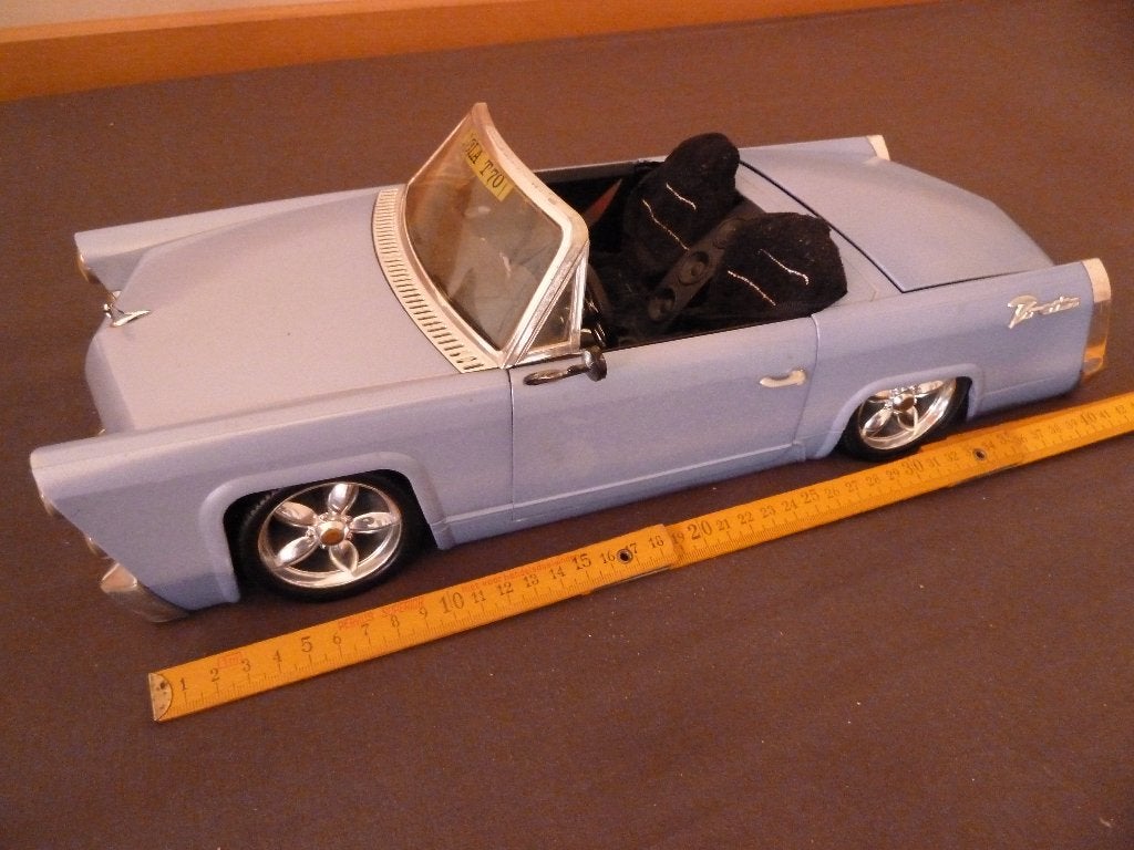 MGA 2002 BRATZ FM CRUISER ""CADILLAC"" CRUISER  ( 45 cm.), Ophalen of Verzenden, Gebruikt, Auto