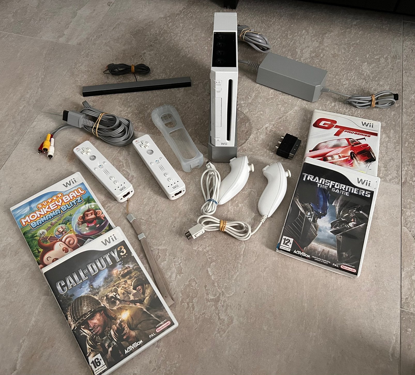 Nintendo Wii met spellen, Ophalen of Verzenden, Gebruikt, Met 3 controllers of meer, Met games