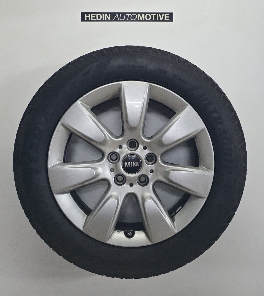 MINI Countryman (F60)  Styling 530  17"  N/RFT + RDCi  Winte, Gebruikt, -, -, Banden en Velgen