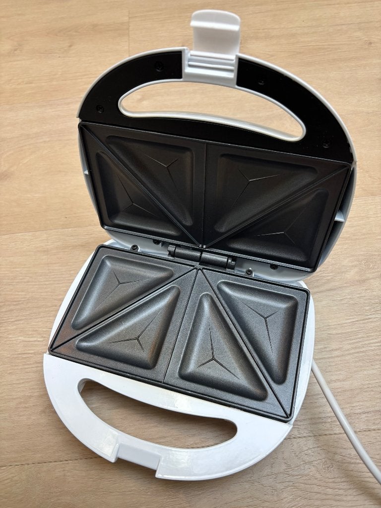 Gebruikt Tosti ijzer gratis voor een redbull, Witgoed en Apparatuur, Ophalen, Gebruikt