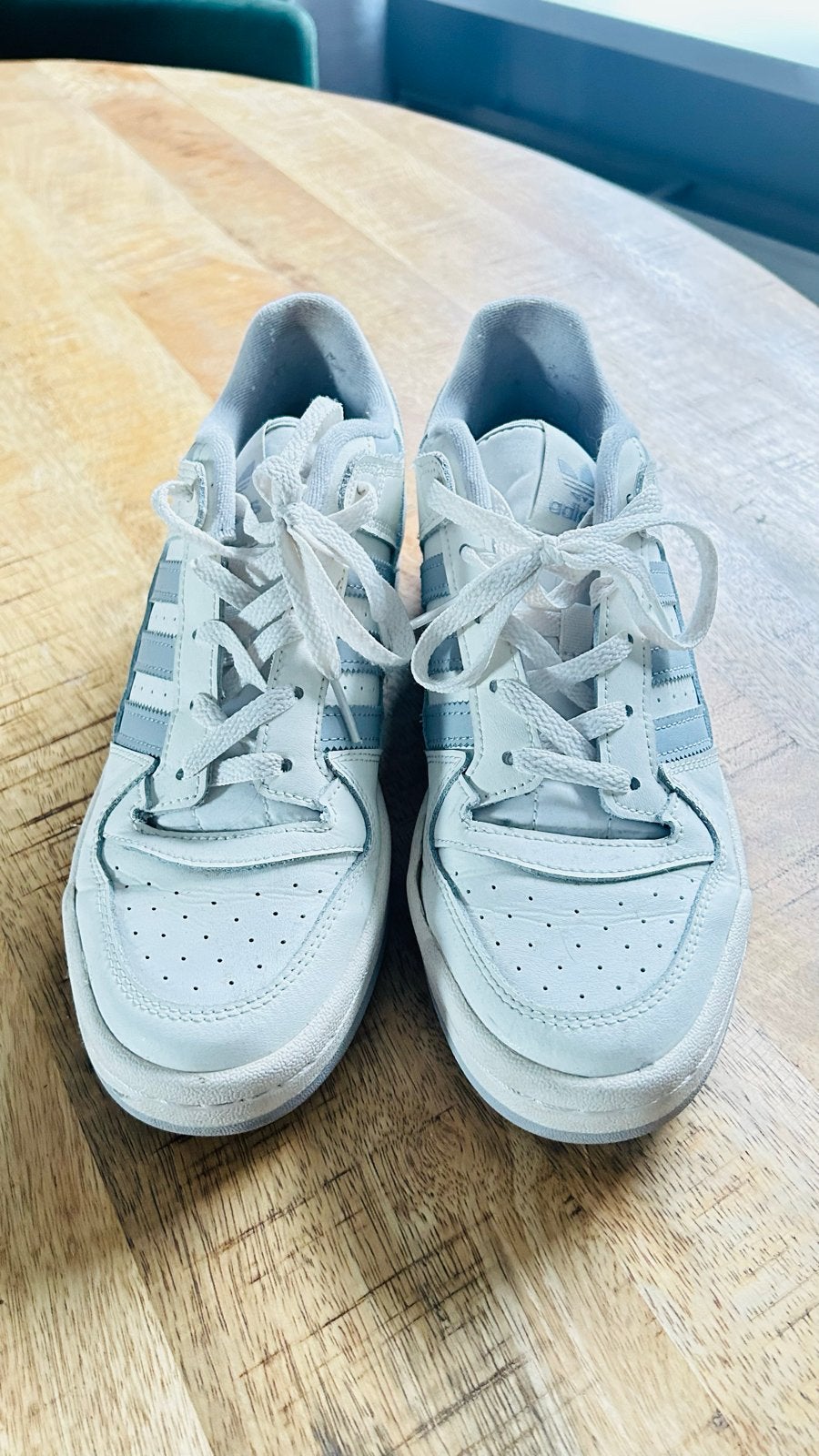 Adidas Forum Low sneakers - Maat 43 1/2, Kleding | Dames, Ophalen of Verzenden, Gedragen, Wit, Sneakers of Gympen