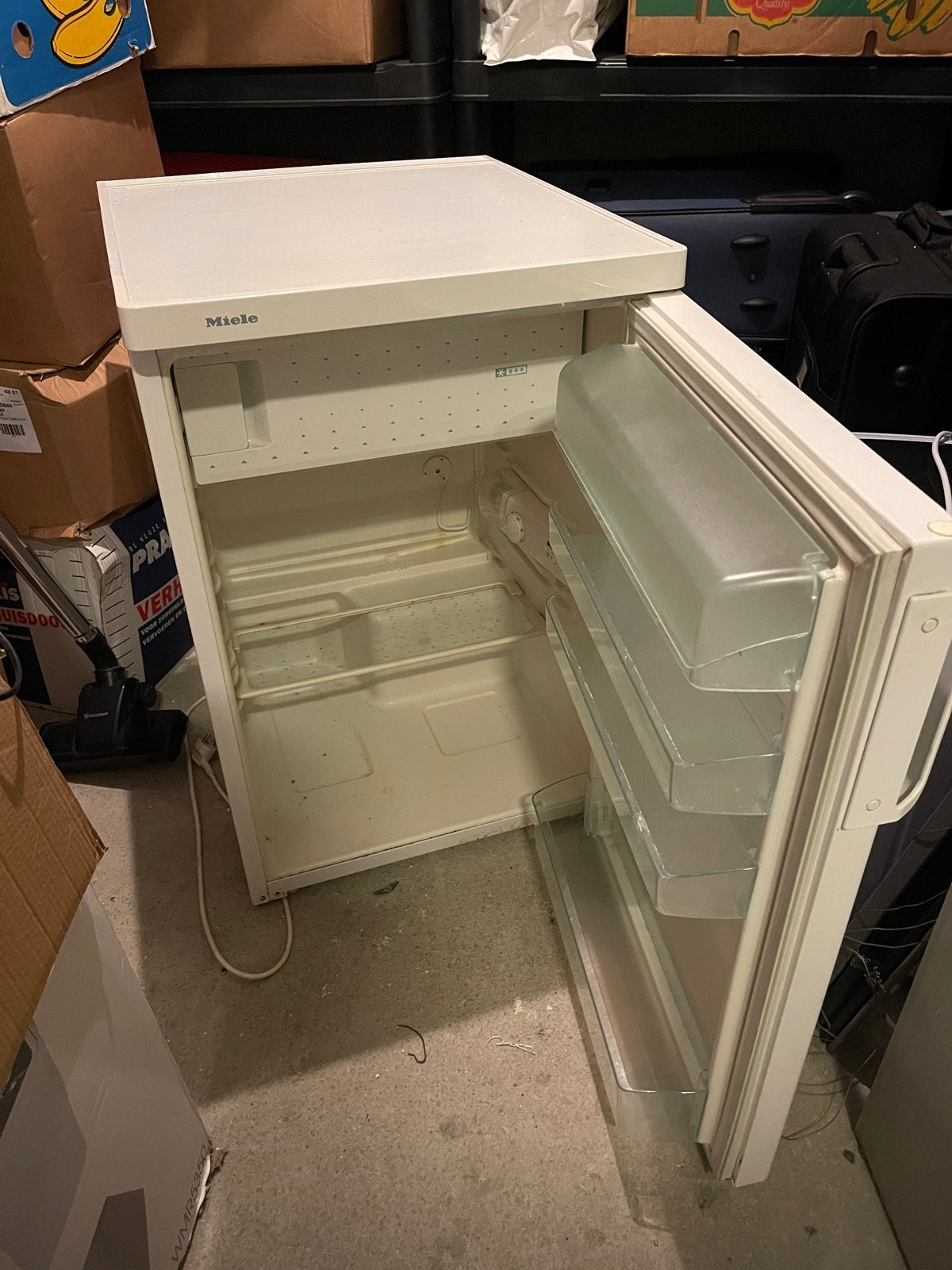 Miele koelkast gratis, Ophalen, Zonder vriesvak, 200 liter of meer, 160 cm of meer