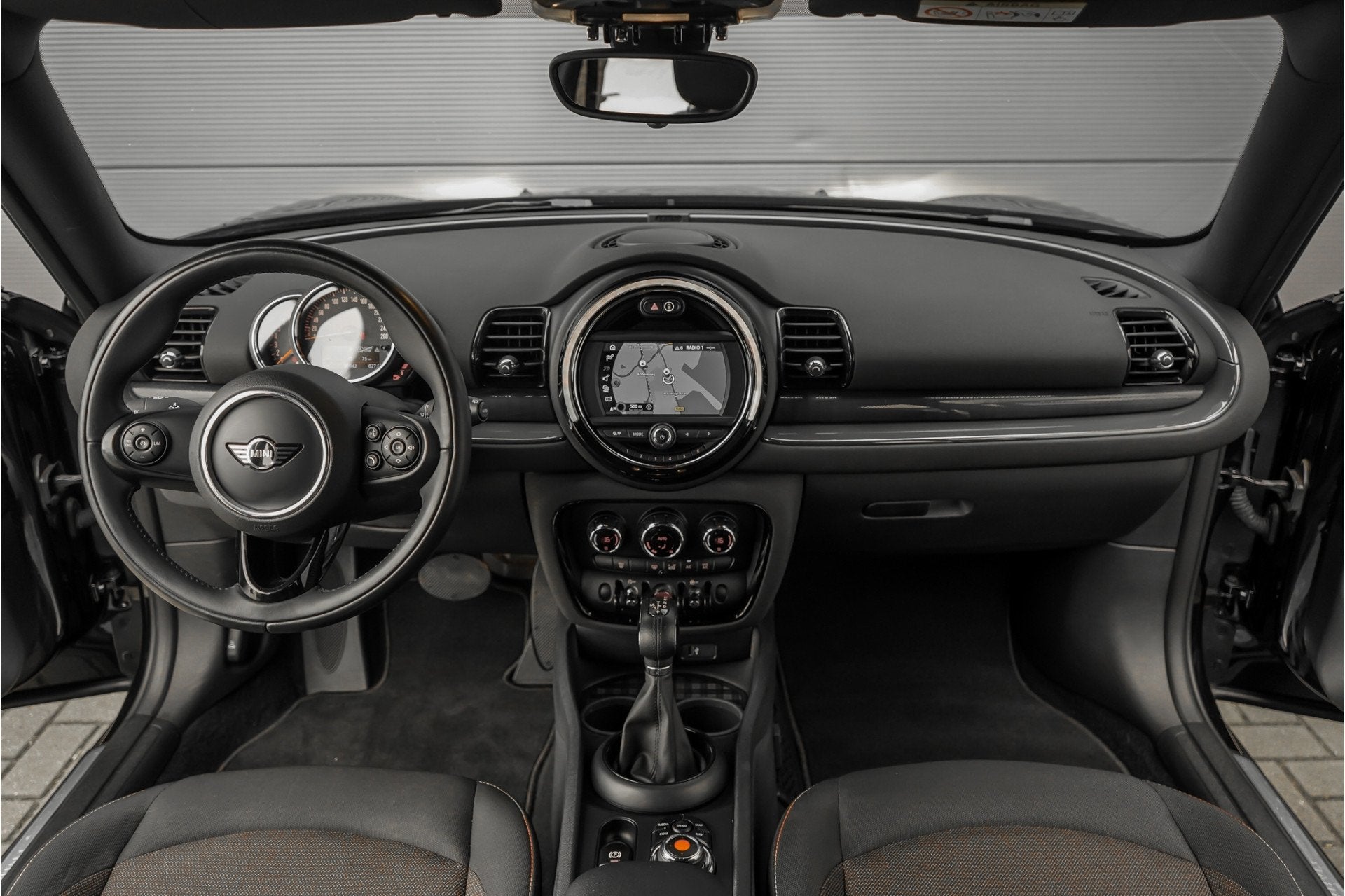 MINI Clubman 1.5 Cooper Salt Business Automaat CarPlay Trekh, 12 maanden, Gebruikt, Automatische klimaatregeling, Zwart
