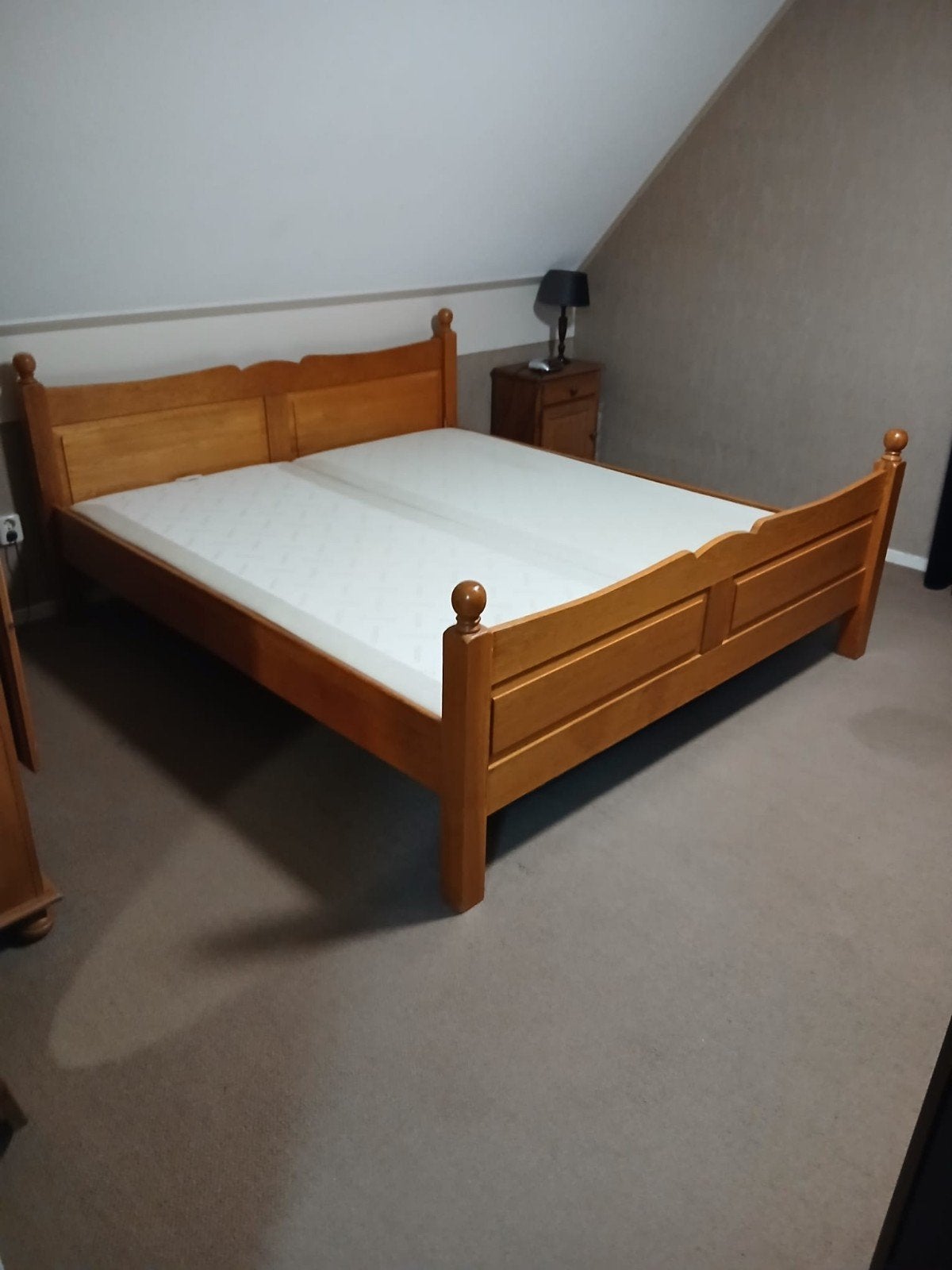 Massief Eiken Landelijk Bed met Auping Onderstel 180x200, Ophalen, Gebruikt, Tweepersoons, Landelijk