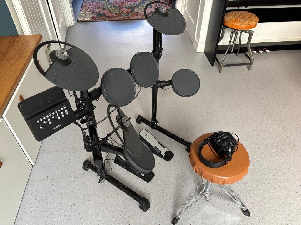 Yamaha elektronisch drumstel voor beginners met accessoires