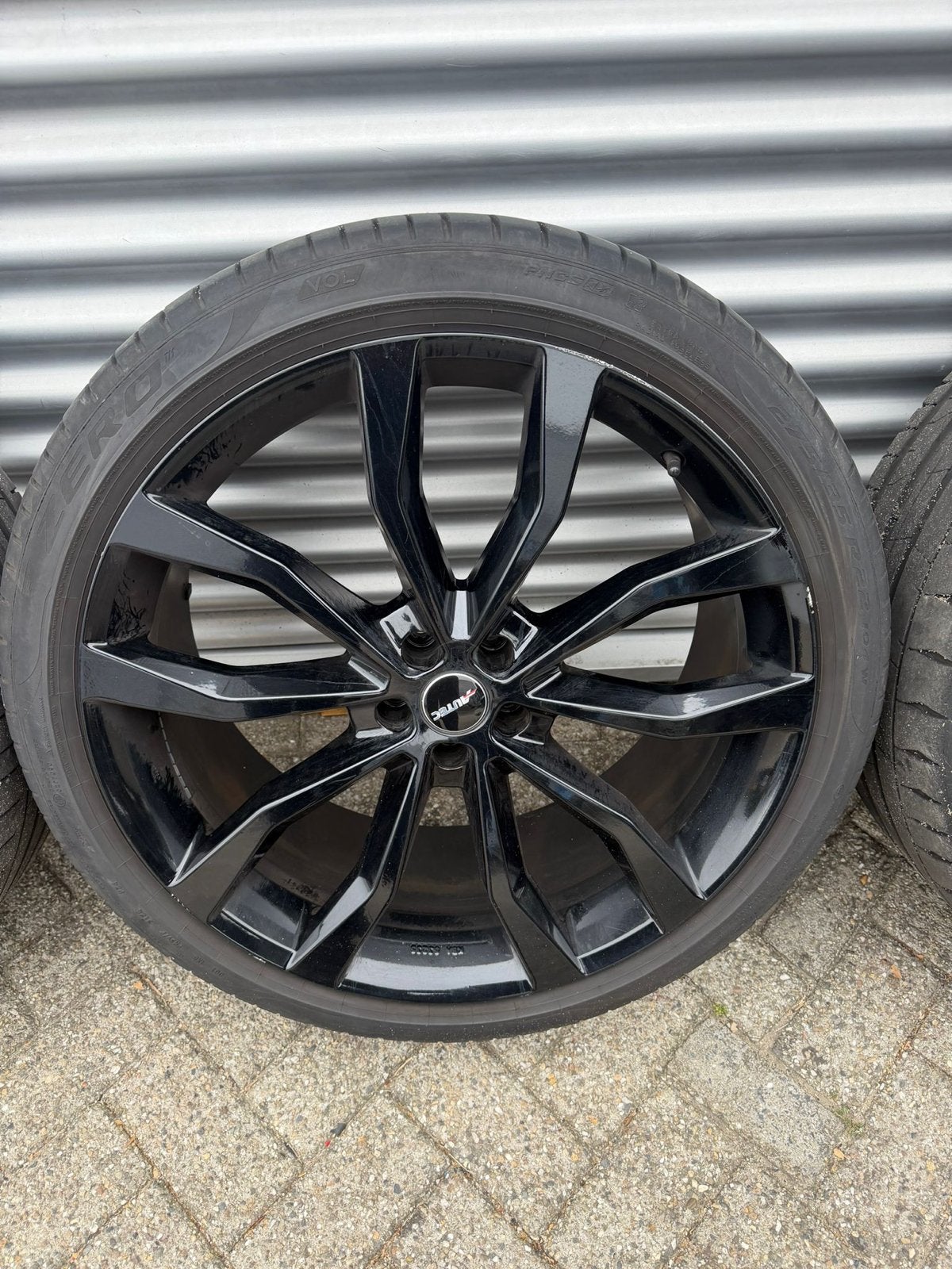 Autec velgen met Continental & Pirelli banden, Ophalen, Gebruikt, 275 mm, Banden en Velgen