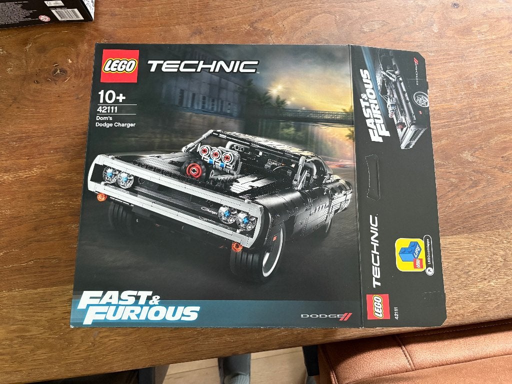 Lego 42111 - Dom's Dodge Charger, Ophalen, Lego, Compleet, Zo goed als nieuw
