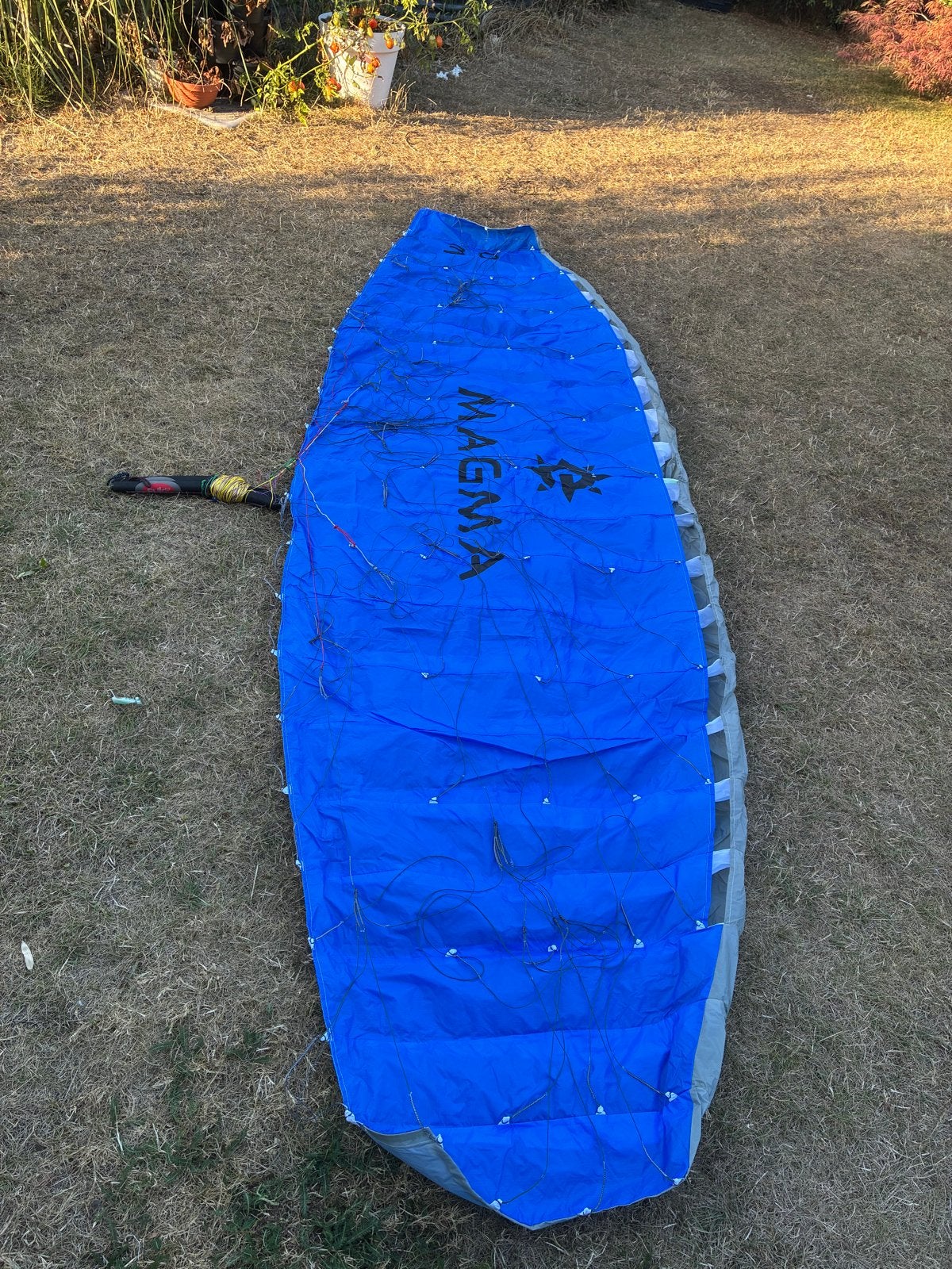 Elliot Magma lll 3.0 Blauw 4 lijns met lijnen en handels, Ophalen of Verzenden, Zo goed als nieuw, Vierlijns, Vlieger