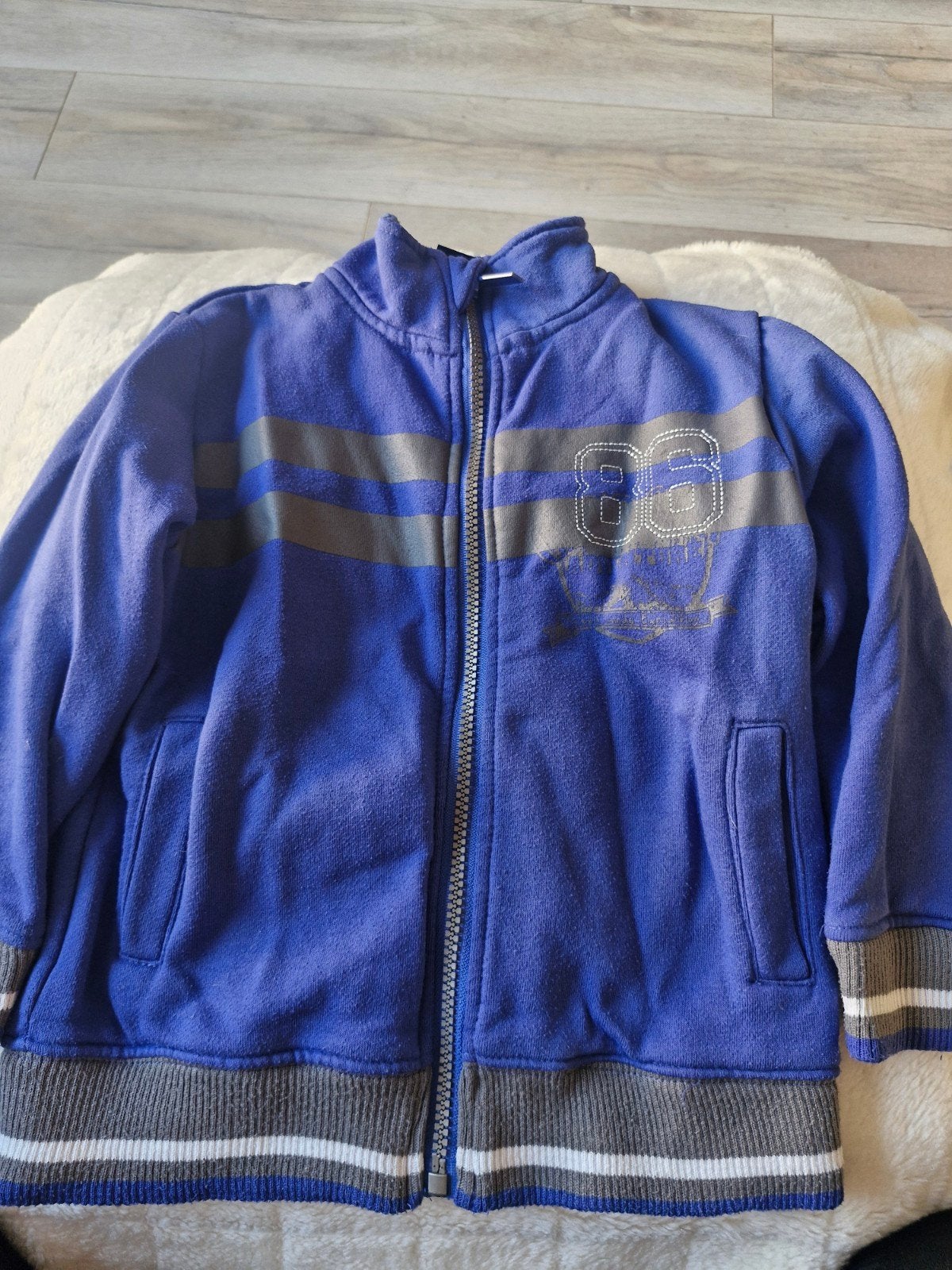 Blauw paars vest maat 104, Trui of Vest, Onbekend, Ophalen of Verzenden, Zo goed als nieuw