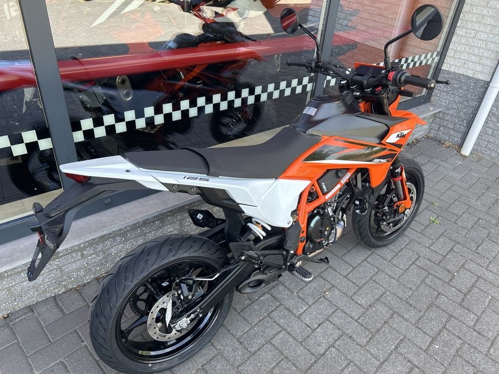 KTM 125 SMC R 2025, Nieuw, Bedrijf, SuperMoto