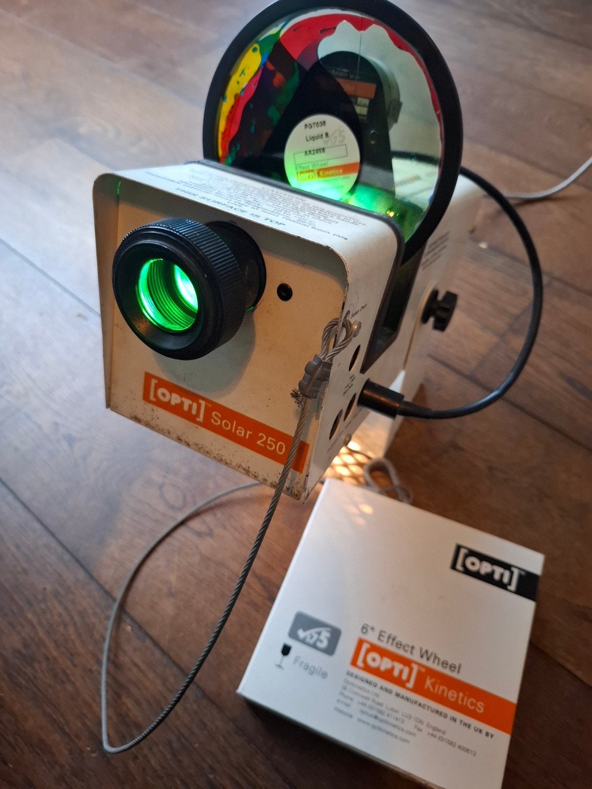 Foto 3 van Opti Kinetics Solar 250 Protojector  met effectwielen