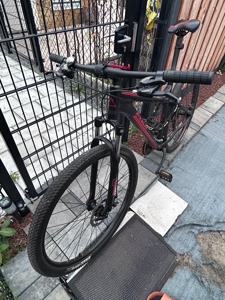 Fuji Mountainbike - Zwart/Roze - Zo goed als nieuw, Gebruikt, 57 cm of meer, Hardtail, Heren