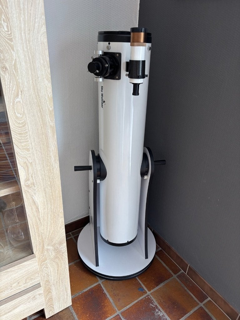 Dobsonian sterrekijker Skywatcher N200/1200, Ophalen, Zo goed als nieuw, 200 mm of meer, Met statief