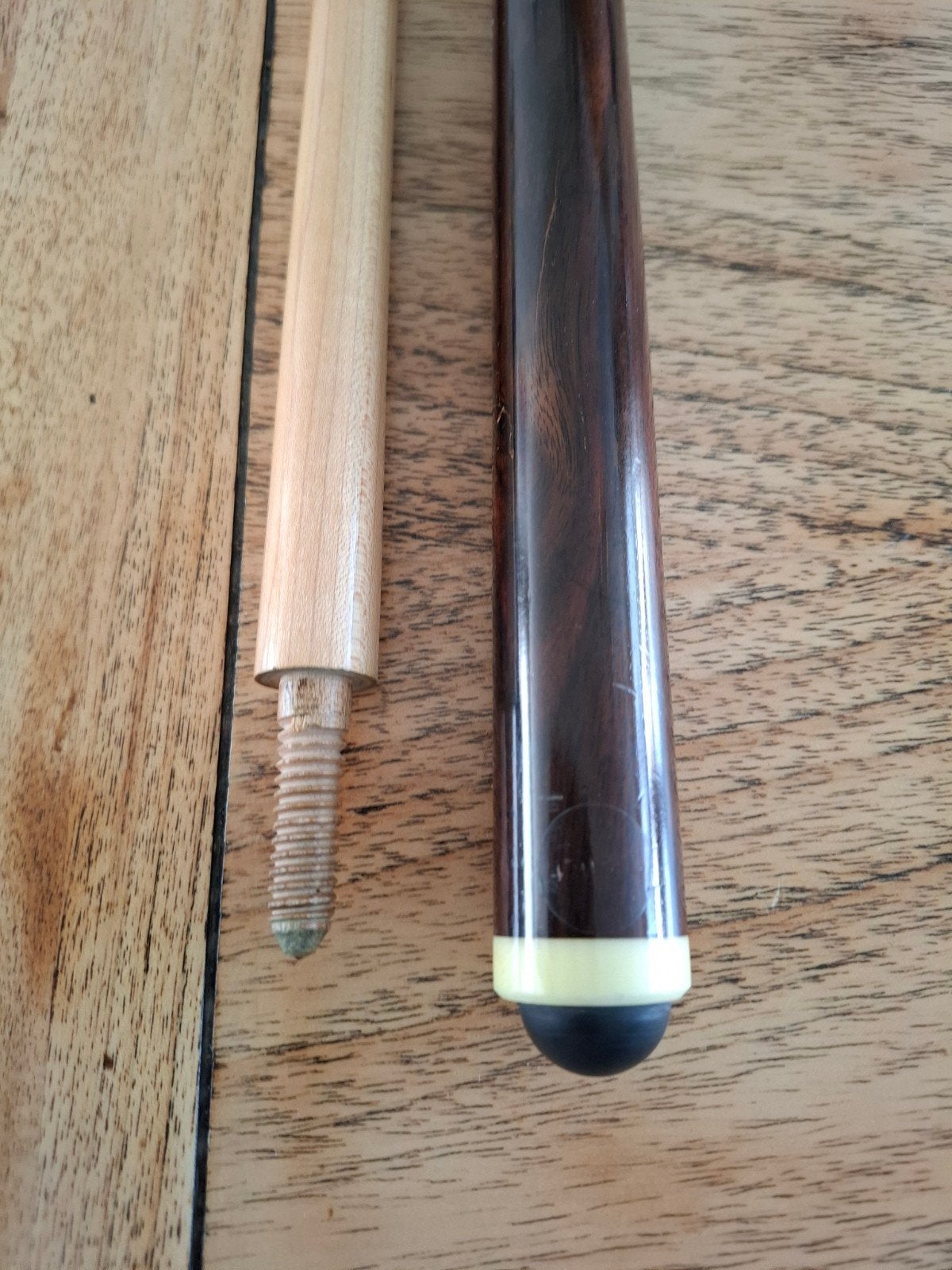 Nog een nette biljartkeu biljart keu met luxe koker, Ophalen, Keu of Ballen
