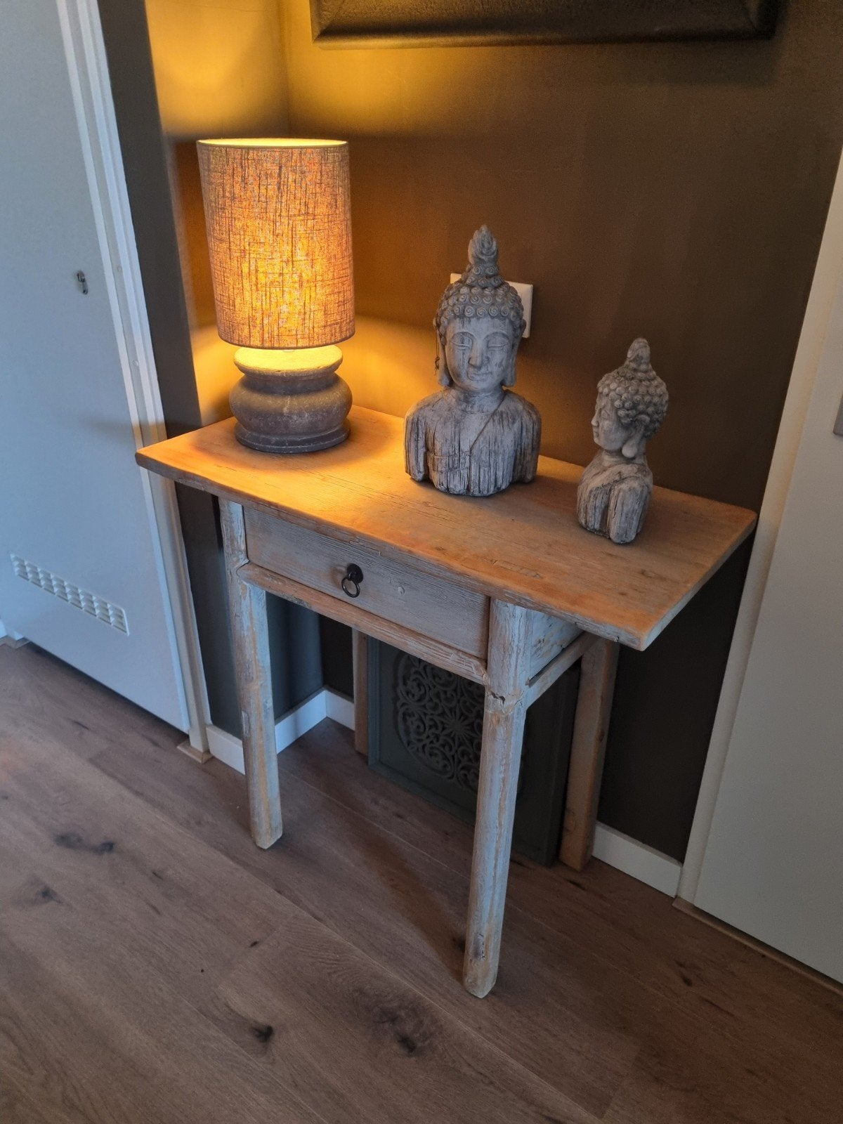 Aura peeperkorn elmwood sidetable uit india sober interieur, Ophalen