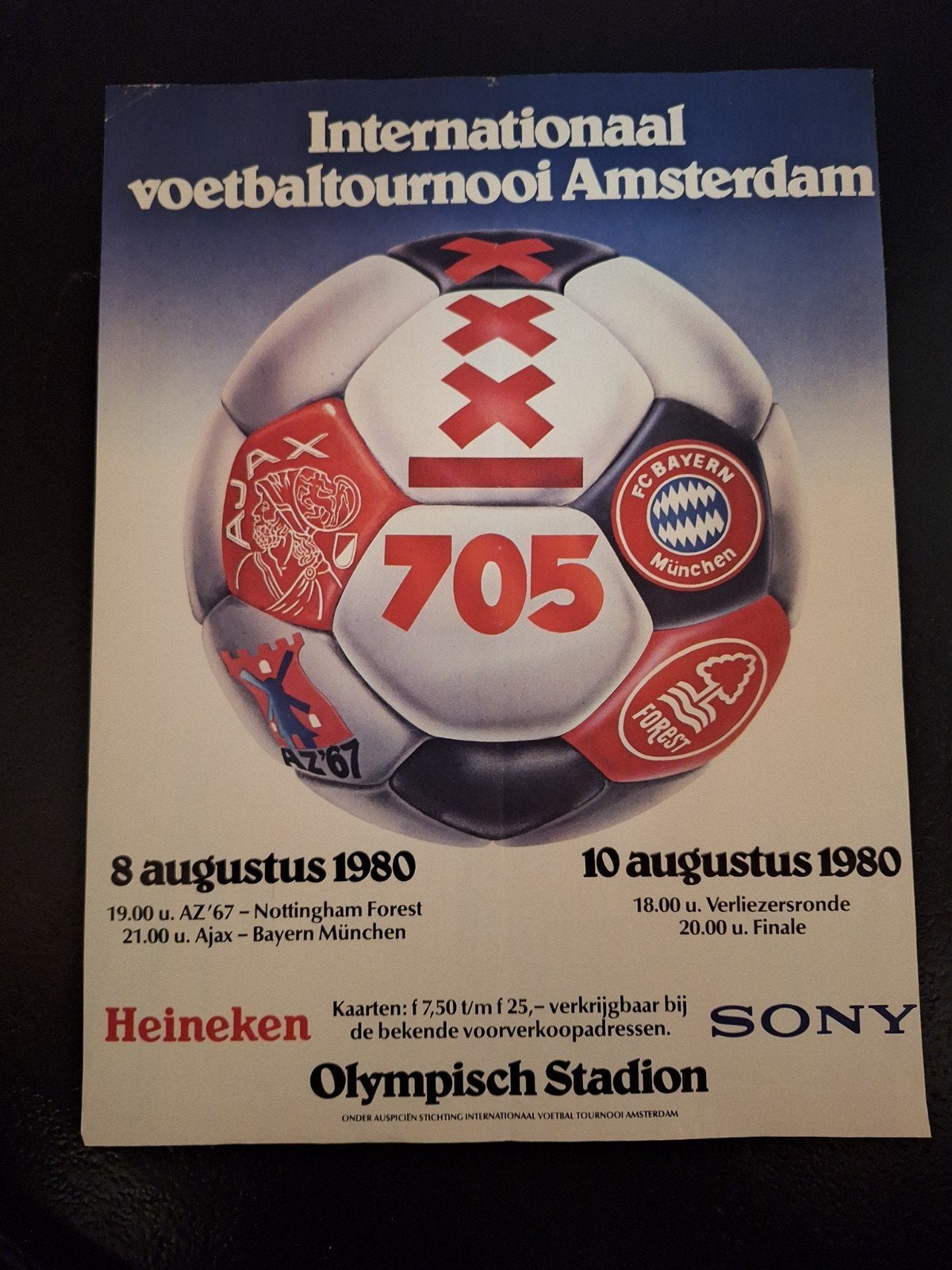 Oude advertentie/ affiche Internationaal Toernooi Ajax 705, Verzamelen, Ophalen of Verzenden, Gebruikt, Ajax, Poster, Plaatje of Sticker
