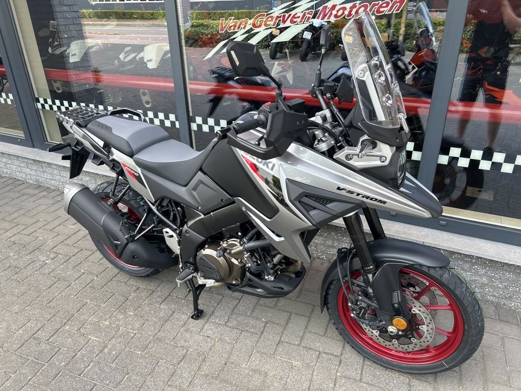 SUZUKI V-STROM 1050 2026, Bedrijf, Toermotor