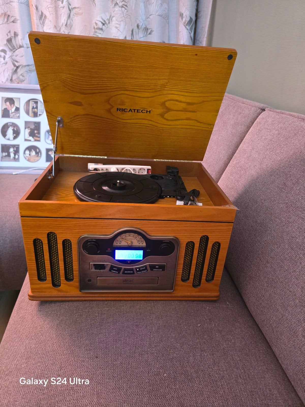 Ricatech Radio-Cassette-CD-Platenspeler met USB/SD, Overige merken, Ophalen of Verzenden, Zo goed als nieuw, USB-aansluiting