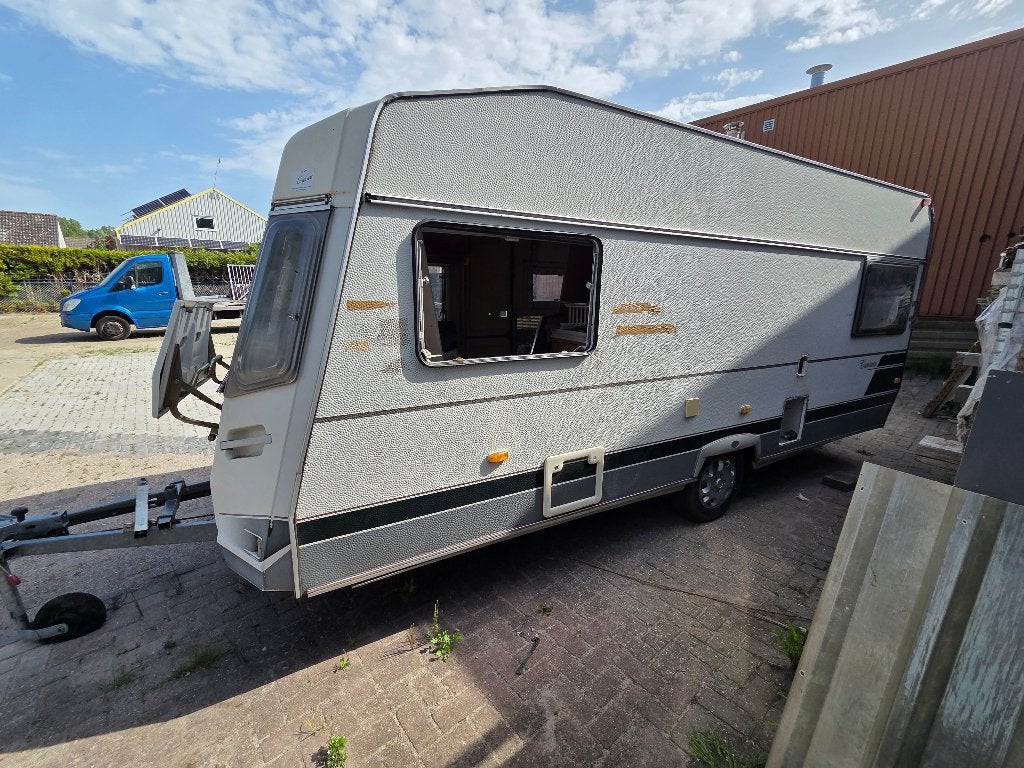 Onderdelen van schade caravan Chateau Cantara 490 te koop, Chateau, Rondzit, 750 - 1000 kg, Particulier