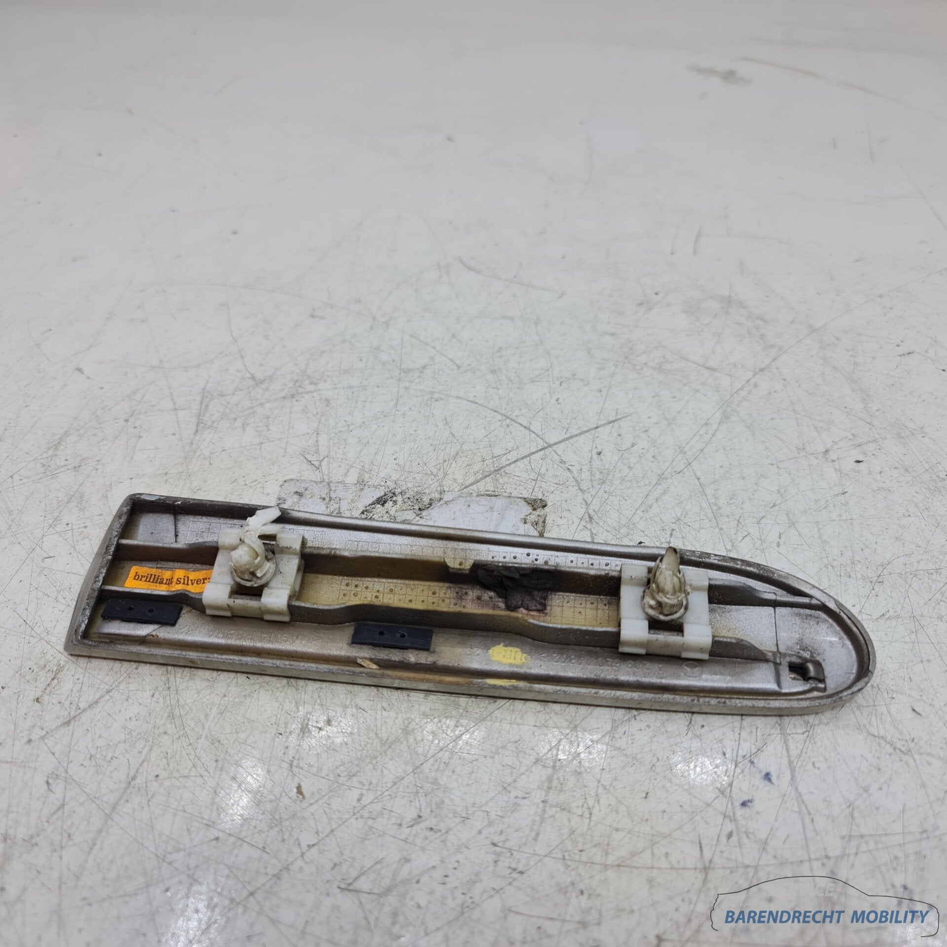 Sierlijst Mercedes W203 S203 C Klasse stootstrip links spatb, Auto-onderdelen, Carrosserie en Plaatwerk, Gebruikt, Mercedes-Benz AG