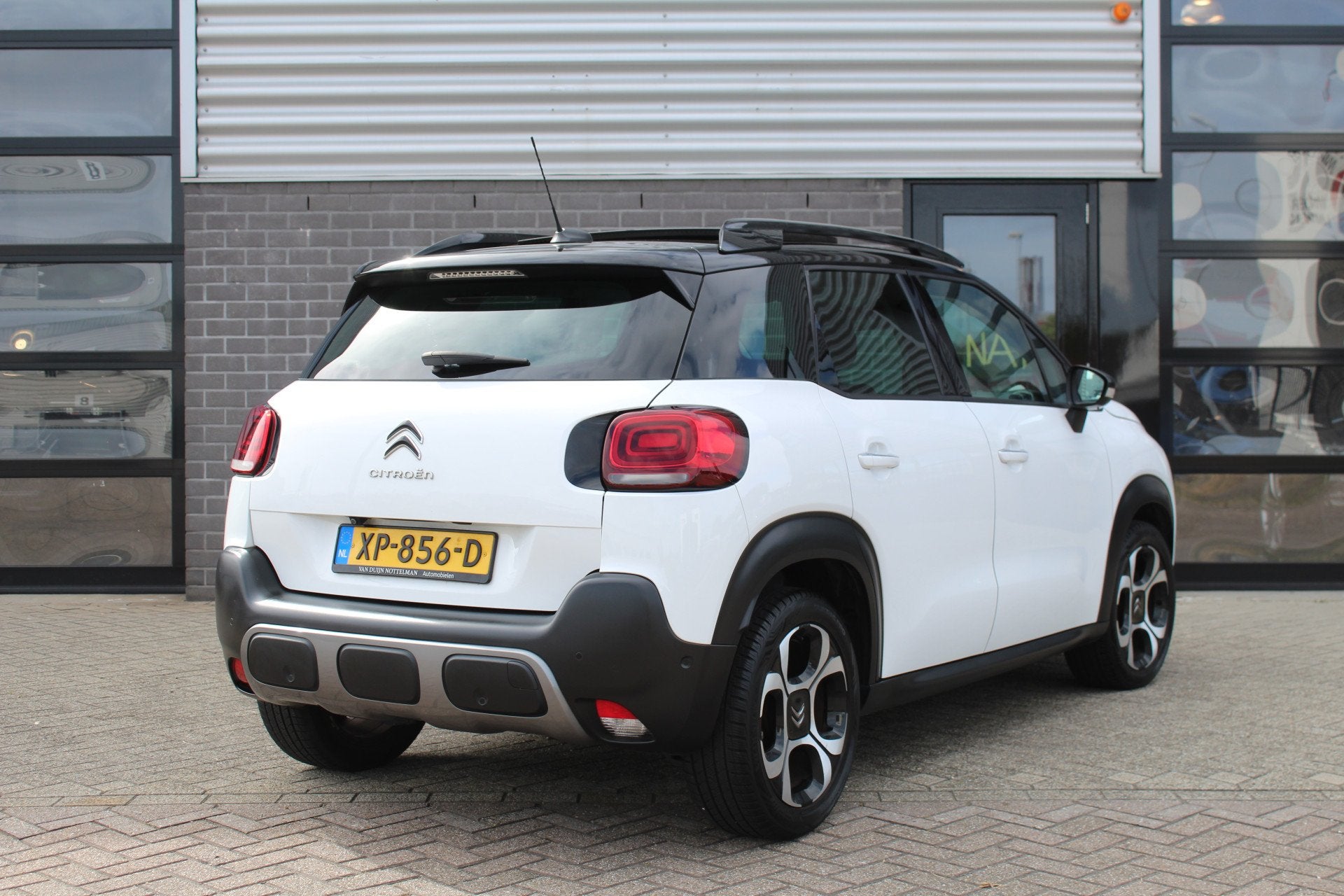 Citroën C3 Aircross 1.2 PureTech S&S Shine / Carplay / Pano, Auto's, Dealer onderhouden, Gebruikt, 1199 cc, Met garantie (alle)