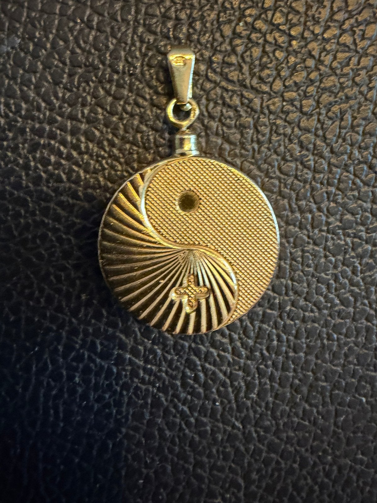 Yin yan Biostabil 2000 hanger 935, Ophalen of Verzenden, Zo goed als nieuw, Goud
