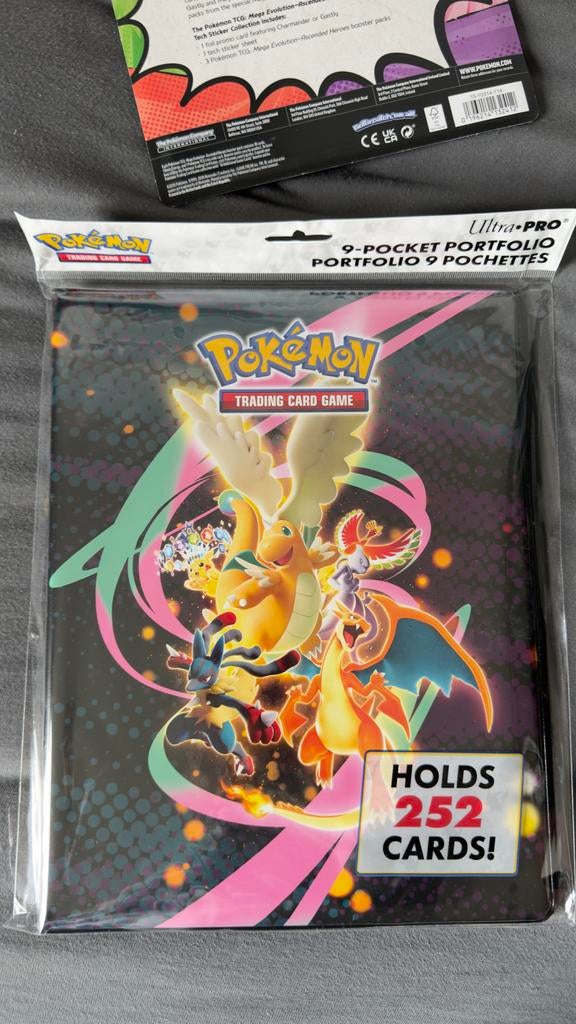 Pokémon Ultra PRO 9-Pocket Portfolio - 252 kaarten, Ophalen of Verzenden, Nieuw, Overige typen
