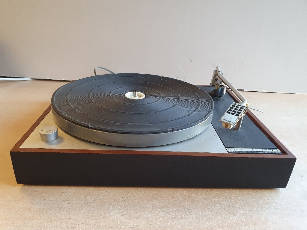 Platenspeler Thorens TD 150 defect, Ophalen of Verzenden, Thorens