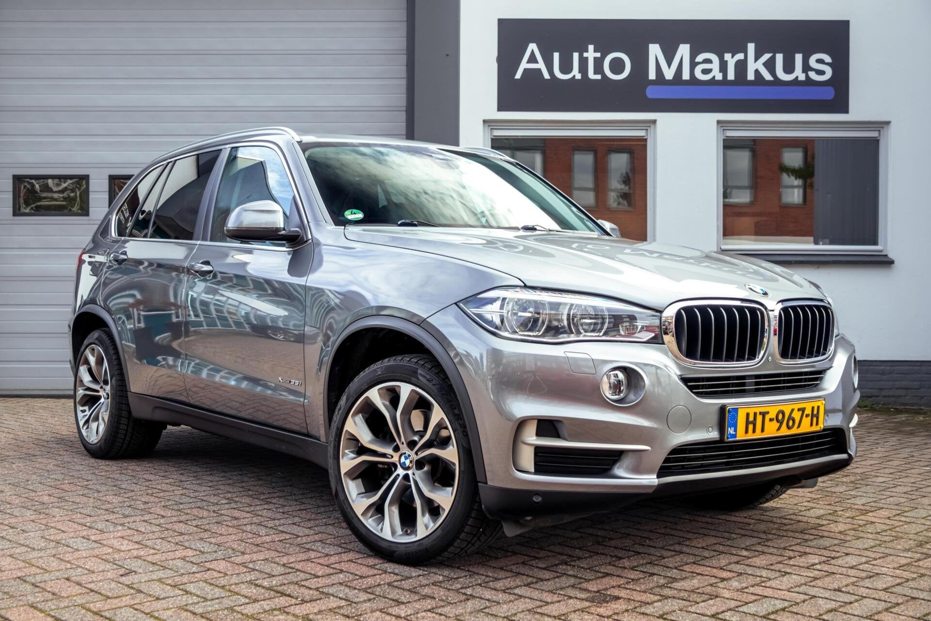 BMW X5 xDrive35i High Executive|HUD|H&K|Night Vision|SoftClo, Auto's, 2005 kg, Bedrijf, Vierwielaandrijving, 129 €/maand