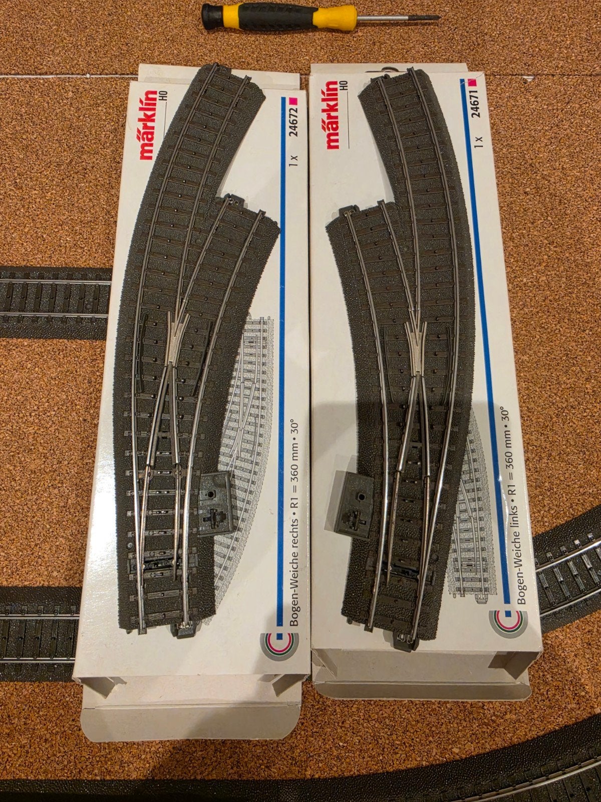 Märklin 24671 en 24672 C-rail boogwissels in OVP, Hobby en Vrije tijd, Modeltreinen | H0, Wisselstroom, Gebruikt, Rails, Ophalen of Verzenden