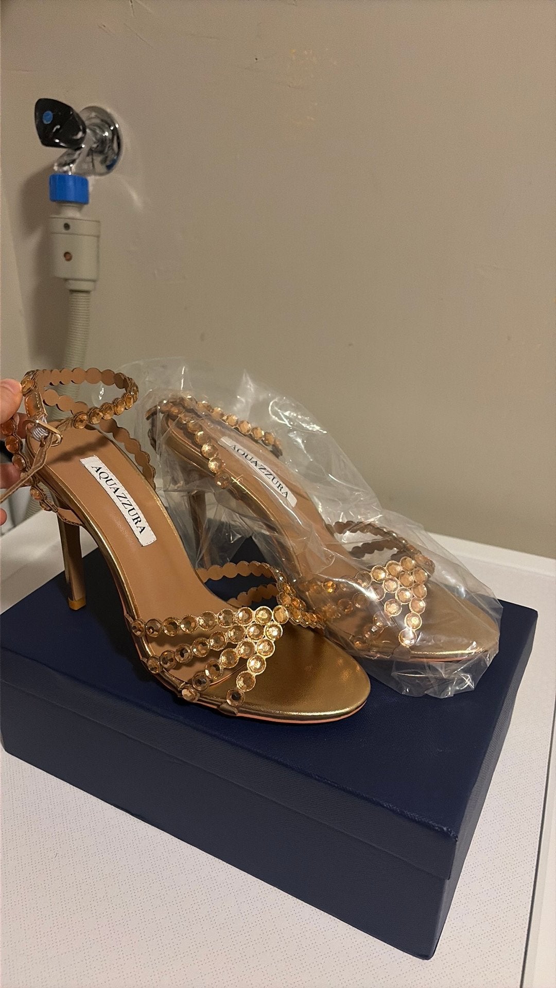 Aquazzura hakken, Kleding | Dames, Schoenen, Nieuw, Ophalen of Verzenden, Schoenen met hoge hakken, Roze