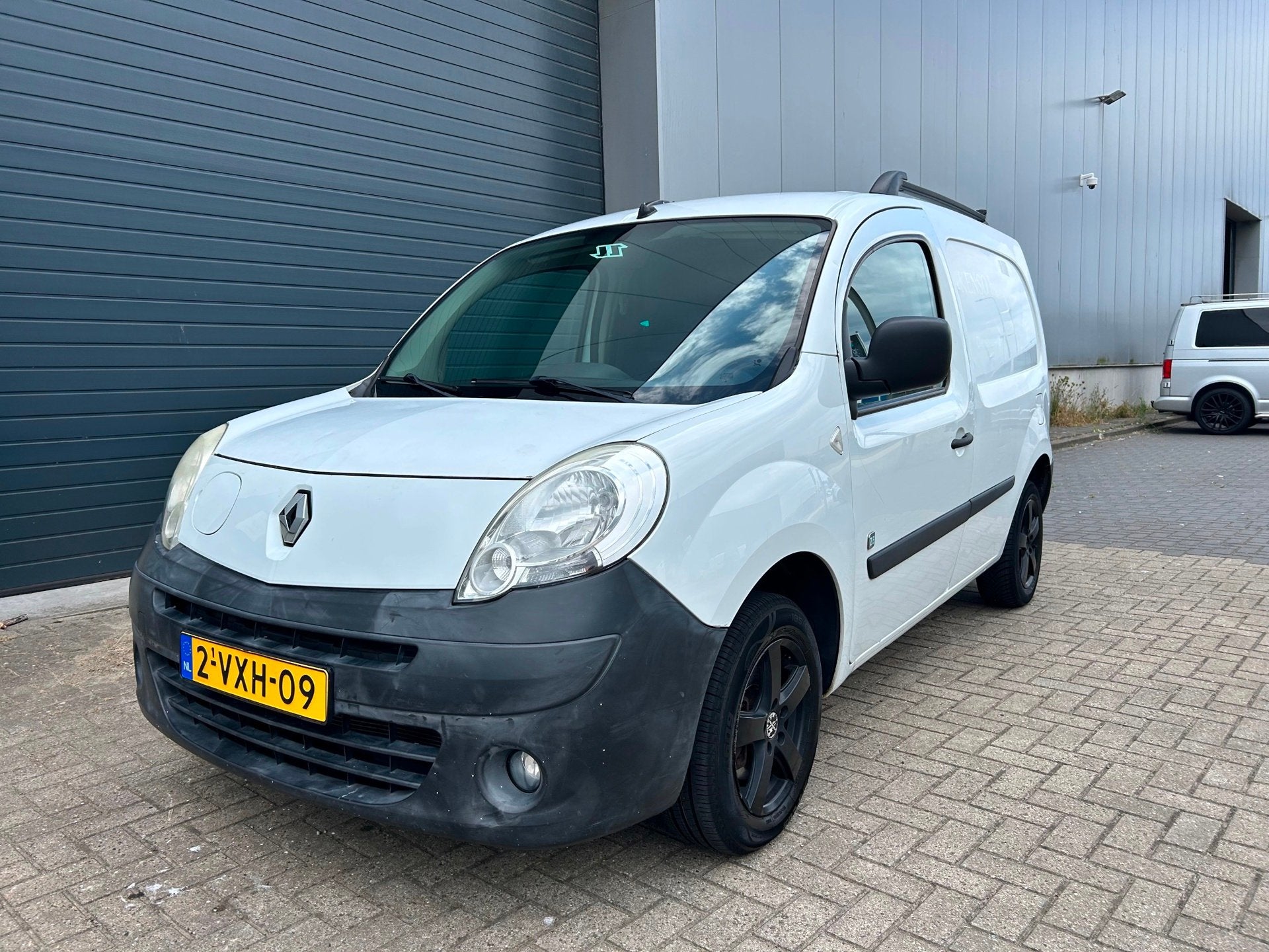 Renault Kangoo Express Z.E. (ex Accu) NAVI AIRCO PDC SOH, Auto's, Bestelauto's, Stof, Origineel Nederlands, Onderhoudsboekje, 374 kg