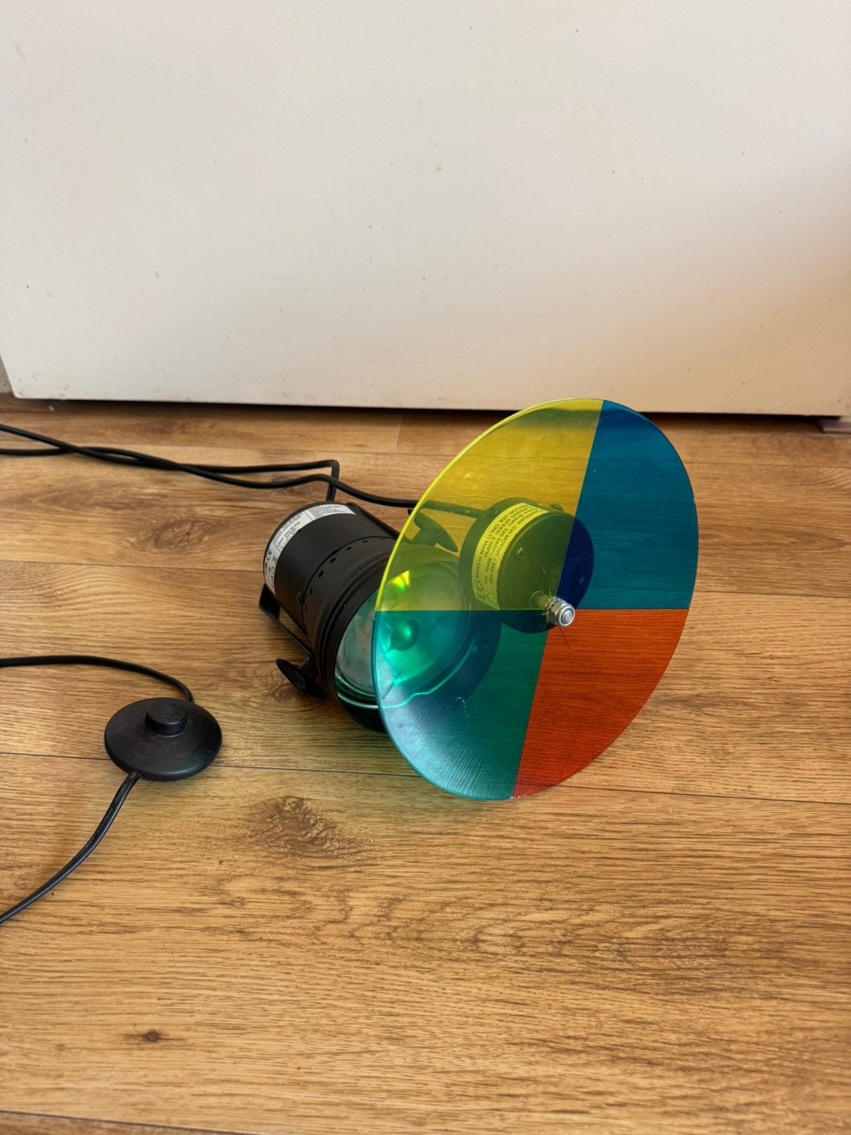 Kleuren spot met discobal met motor (draaiend), Ophalen of Verzenden, Zo goed als nieuw