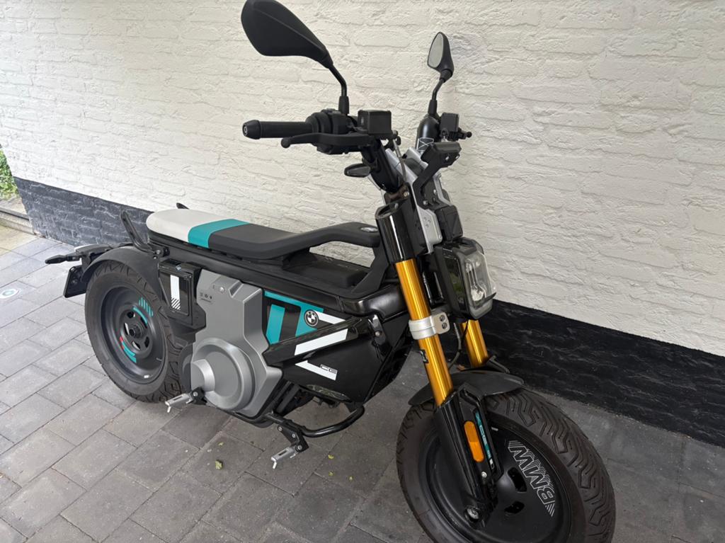 Bmw elektrische brommer / eparcourer ce 02, Ophalen, ., Zo goed als nieuw, BMW