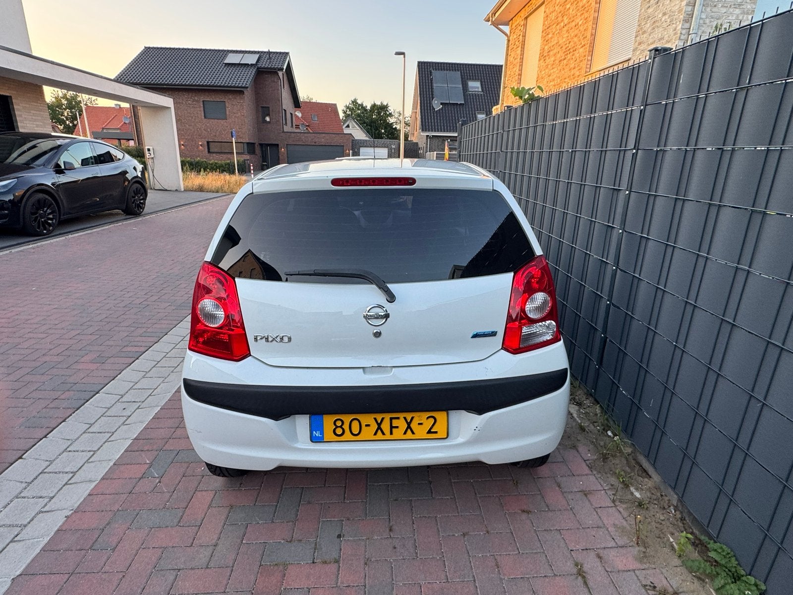 Nissan Pixo 1.0 Acenta 50KW 5D 2010 Wit 137.783km, Auto's, Voorwielaandrijving, Euro 5, Stof, 4 stoelen
