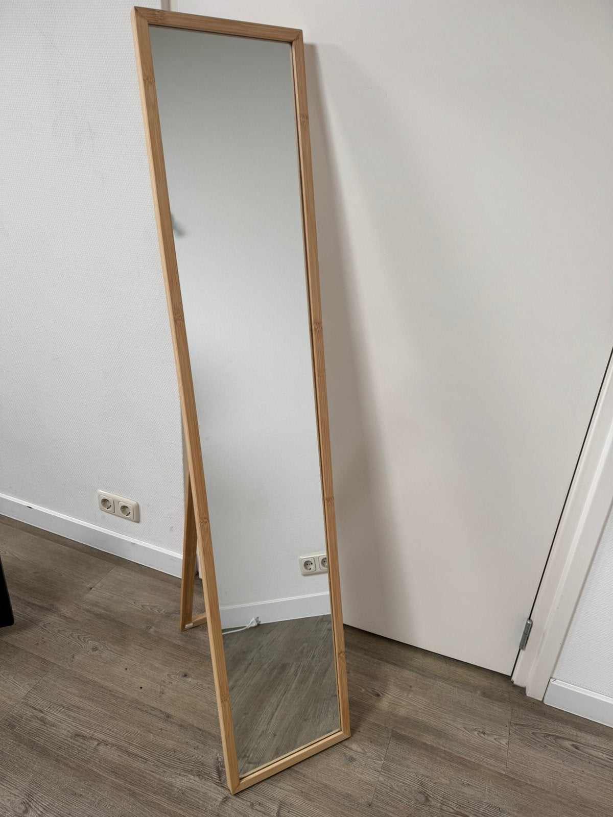 Värsnäs ikea spiegel, Huis en Inrichting, Woonaccessoires | Spiegels, Ophalen, Minder dan 50 cm, Zo goed als nieuw, Minder dan 100 cm