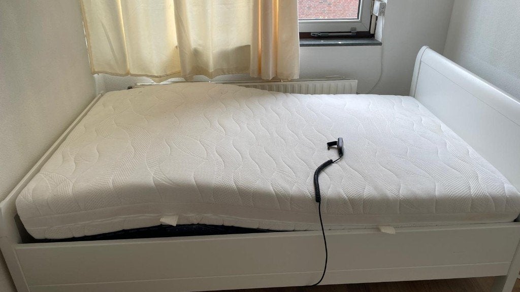 Senioren Bed - Beter Bed Elba + Bossflex bodem & Gel matras, Ophalen, Verstelbaar, Wit, Tweepersoons