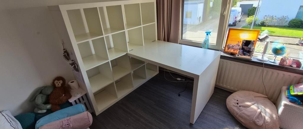 IKEA Kallax meubel met bureau, Huis en Inrichting, Bureaus, Ophalen, Opbergruimte, Gebruikt, Spaanplaat of MDF