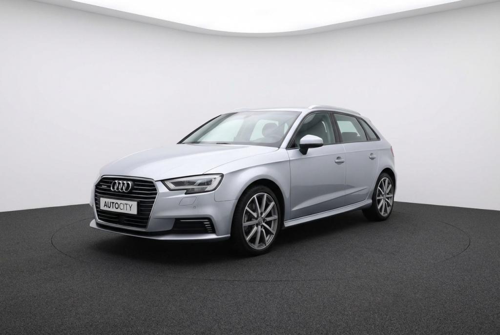 Audi A3 Sportback 40 e-tron sport Navi l Adaptive l Keyless, Auto's, Audi, Bedrijf, Te koop, A3, ABS, Airbags, Bluetooth, Centrale vergrendeling